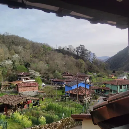 El Cantón Сasa de vacaciones